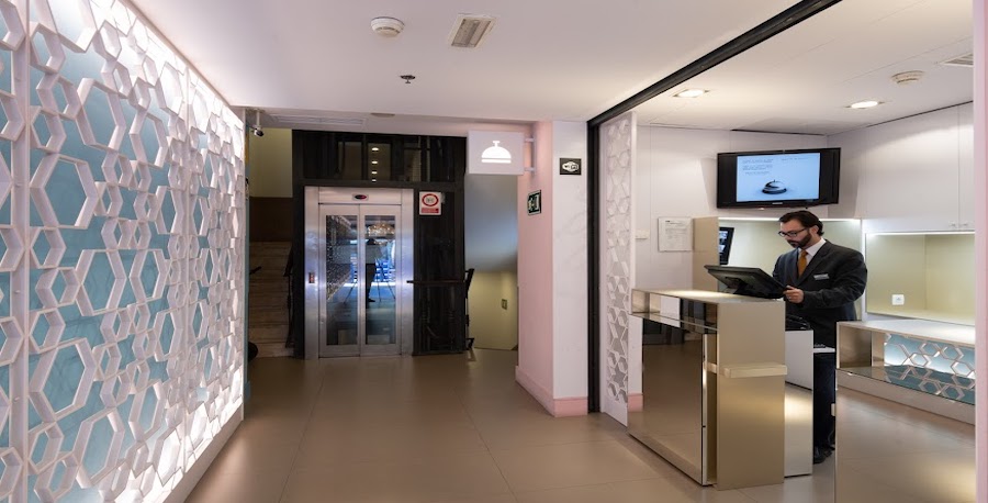 catalonia goya lobby 01