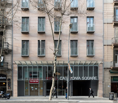 catalonia square ubicacion